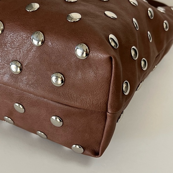 Liziblloy Tan Slouchy Studded Hobo Bag NWOT - Picture 8 of 11